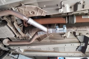 Pipe connection clamp